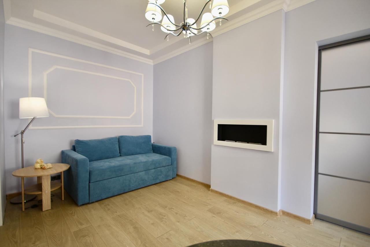 Romantic Lux Vivaldi Suite Svobode Avenue 39 Львов Экстерьер фото