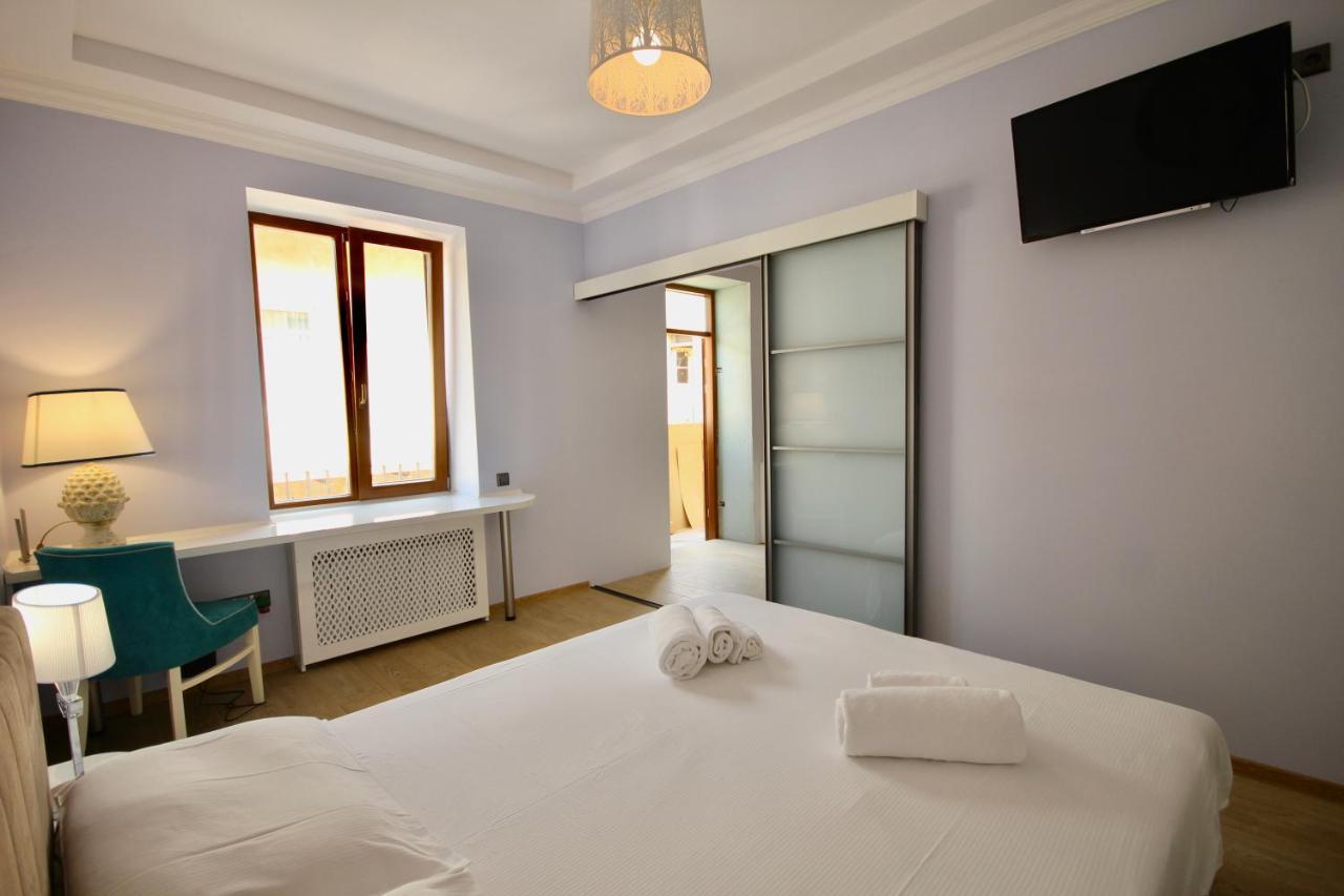 Romantic Lux Vivaldi Suite Svobode Avenue 39 Львов Экстерьер фото