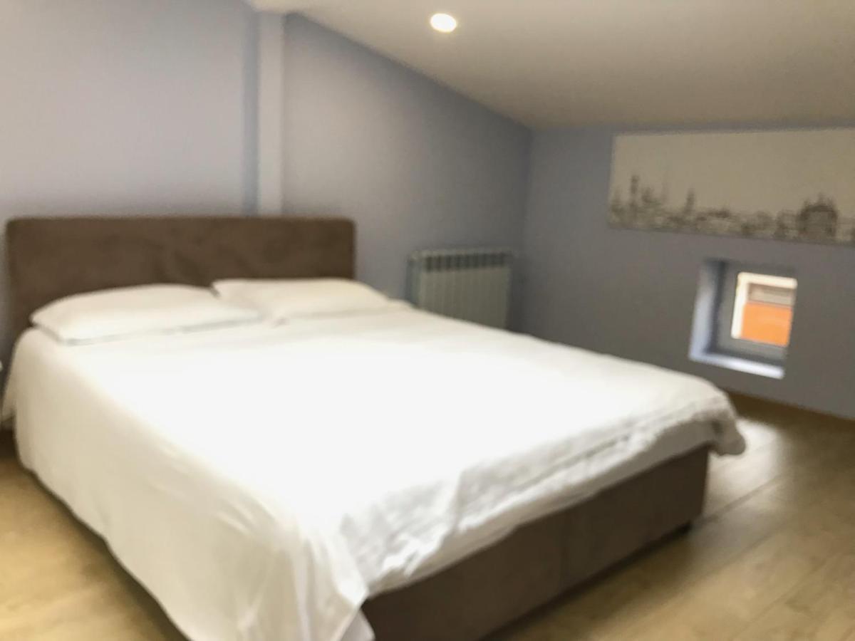 Romantic Lux Vivaldi Suite Svobode Avenue 39 Львов Экстерьер фото