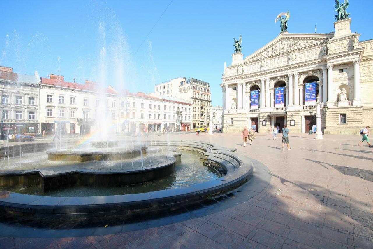 Romantic Lux Vivaldi Suite Svobode Avenue 39 Львов Экстерьер фото